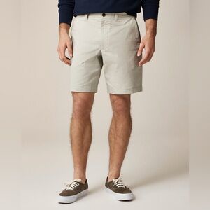 J.crew 9" stretch chino short in oatmeal/ light tan 29